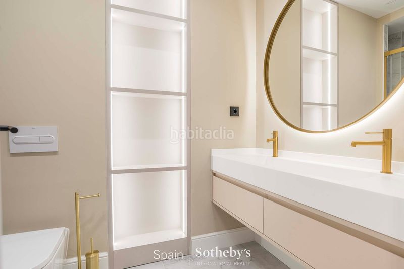 Foto 7180d40f-a0e0-49ca-8b1c-d50580f85c07. Apartament amb calefacció aparcament a Goya Madrid