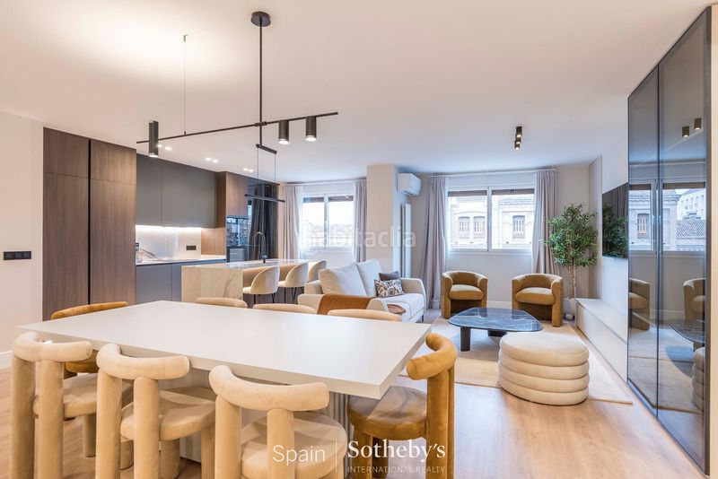 Foto e4f4f8d3-5853-4969-b815-89c4d66f98fb. Apartament amb calefacció aparcament a Goya Madrid