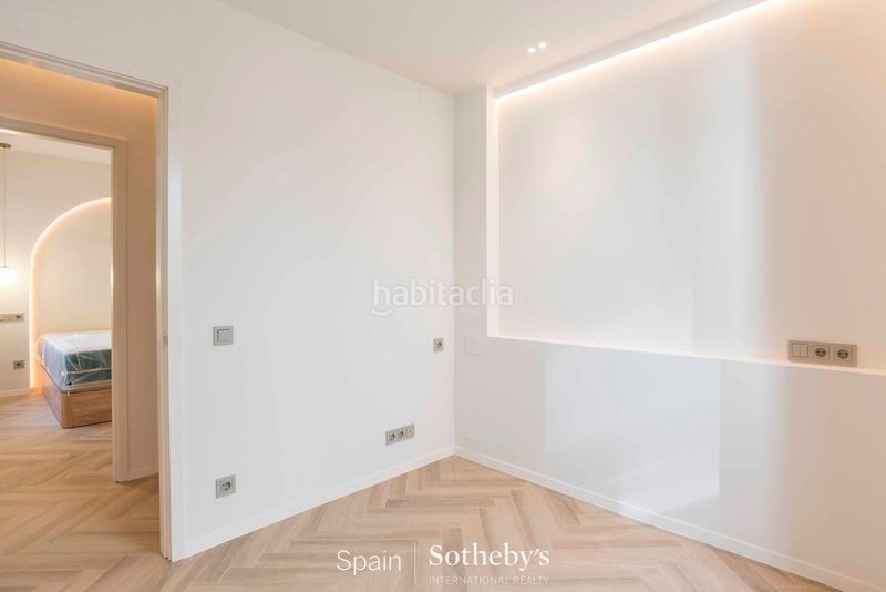 Foto 27c93494-d6c1-4382-b4b9-d6802a416739. Apartament amb calefacció a Trafalgar Madrid