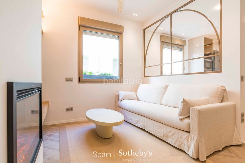 Foto b0499883-2b6c-4f03-aa54-80e02c2eda8f. Apartament amb calefacció a Trafalgar Madrid