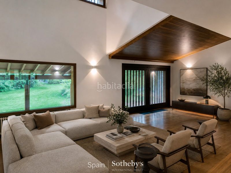 Foto ea6dbe18-9136-4c42-a122-e9185e11a82e. Lloguer casa amb aparcament piscina a La Florida - El Plantío Madrid
