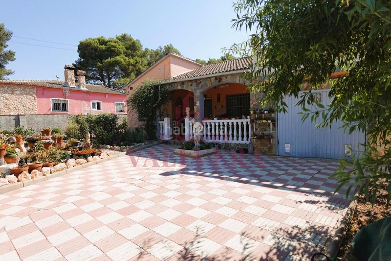 Foto 587275d8-1f25-42f5-97f7-efad288688fc. Xalet a Cabra del Camp