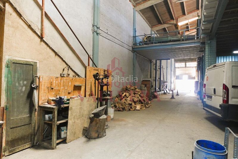 Foto 82537332-829d-4837-912a-a4d4a6bd0a13. Local comercial a Valls