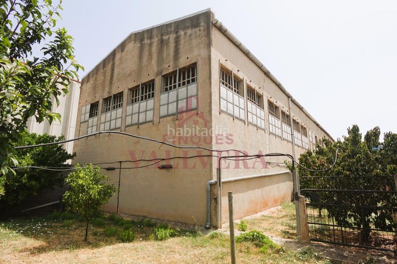 Foto 9cff46e1-0c4e-45c5-b0f7-c7c20a7038e7. Local comercial a Valls