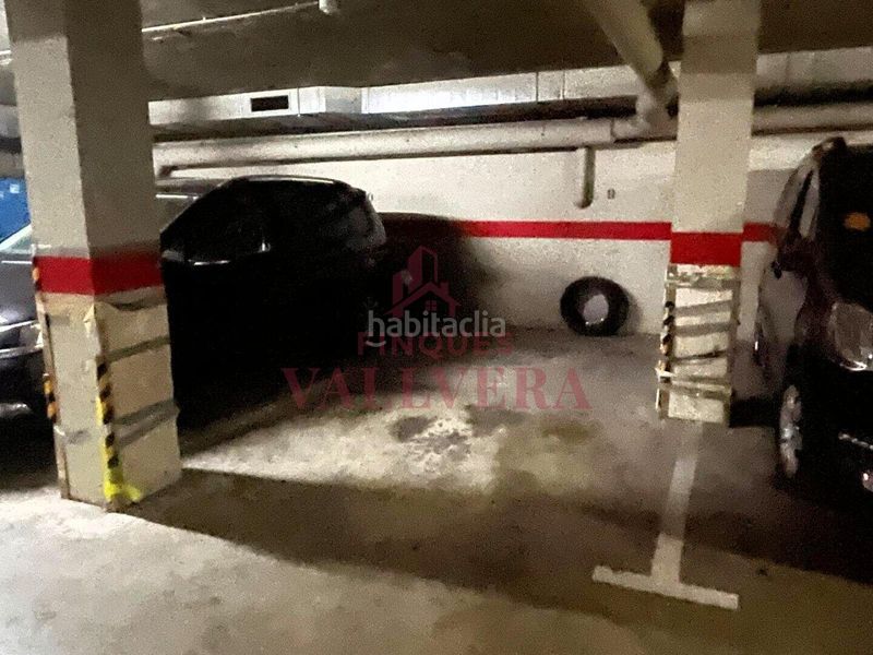 Foto f1215244-61f9-4edf-bb40-e30ba0610100. Posto auto in Valls