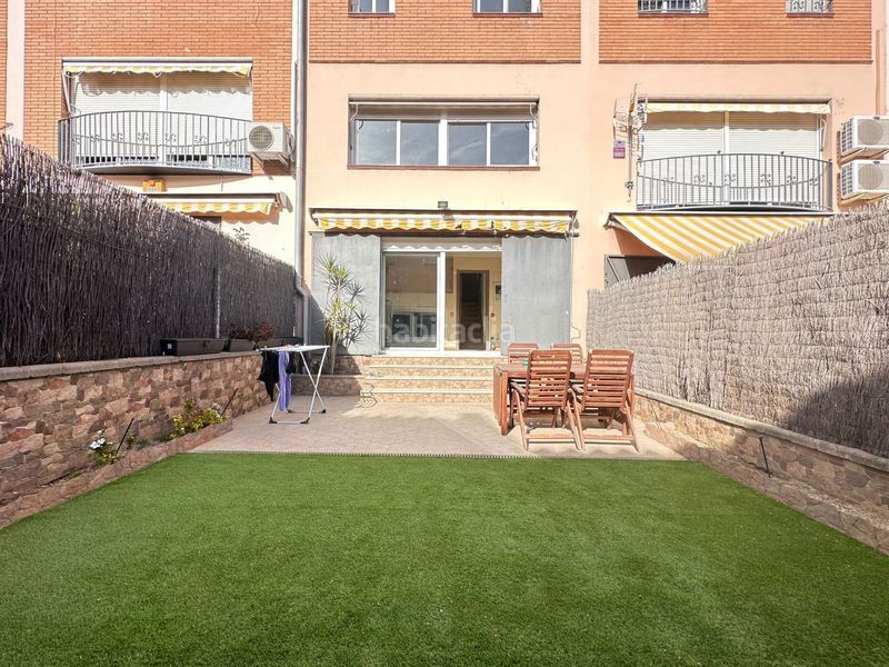 Foto 116a89f8-7a59-47e6-8717-9552ba164b29. Casa adossada amb calefacció a Bufalà Badalona