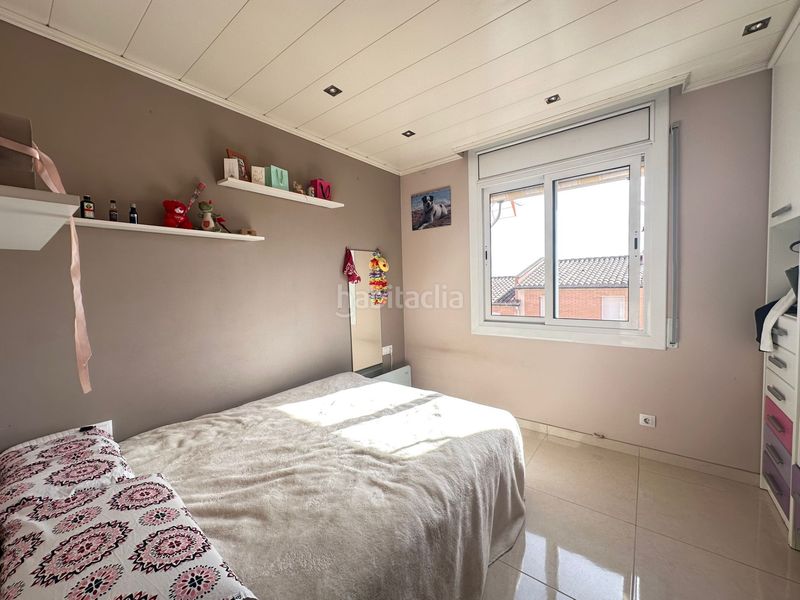 Foto 4296c437-dbcb-4b50-b460-d5c62f35d499. Casa adossada amb calefacció a Bufalà Badalona