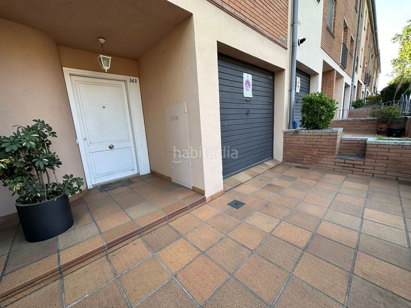 Foto a49063f9-0973-4f2a-892d-c6ebd6da0007. Casa adossada amb calefacció a Bufalà Badalona