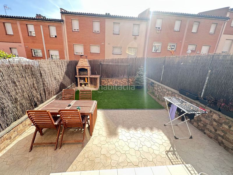 Foto b67a338a-02be-40f9-be74-f1cad55fc1bd. Casa adossada amb calefacció a Bufalà Badalona