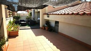 Duplex in Centre. Dúplex de 4 dormitorios con terraza, orientación sur y ascensor