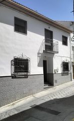 Casa en Castillo de Locub�n. Espectacular casa totalmente reformada en un entorno id�lico y l