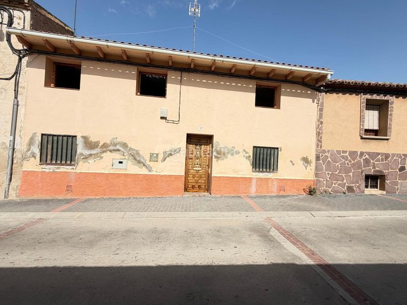 Foto 3d416414-7eec-48af-90e2-794a59247827. Casa adossada a Mallén