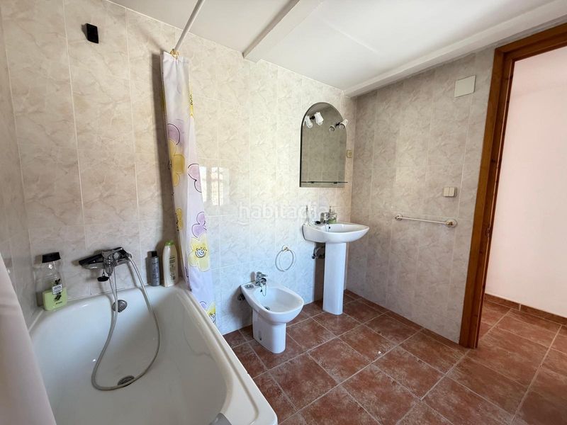 Foto bca353cc-e80a-4d07-bcbb-ec5e286906b8. Casa adossada a Mallén