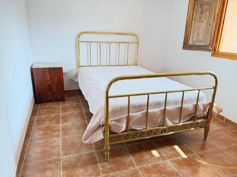 Foto c816bc37-d9f0-4f65-b5ca-171e40fd5f79. Casa adossada a Mallén