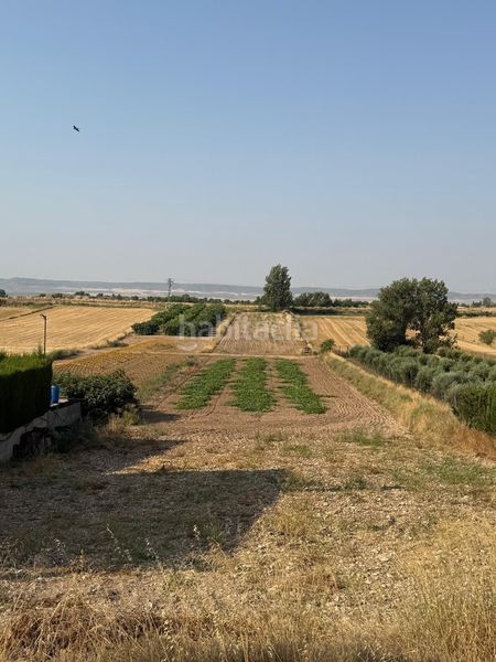 Foto 4d329829-df17-434a-834d-6663a7ba5f1f. Finca rústica a Garrapinillos Zaragoza