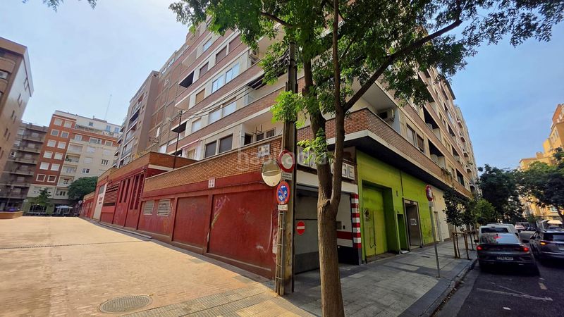 Foto f33c4c45-7a64-4547-9715-6ca518630ad7. Geschäftsraum in calle ric in Paseo Constitución - Las Damas Zaragoza