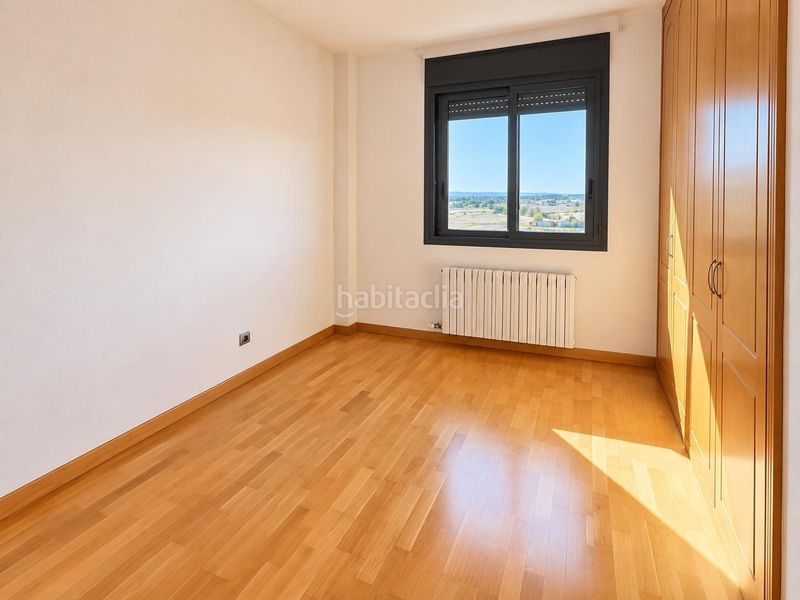 Foto 40786758-8910-4e83-ae0e-d7adeefbe9d8. Lloguer àtic amb calefacció aparcament piscina a Zaragoza