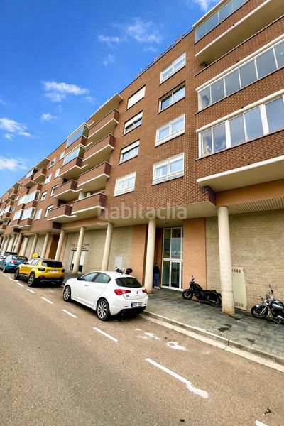 Foto ec7532da-2d81-4f06-a687-0ae8ef280c91. Local comercial a Cuarte de Huerva