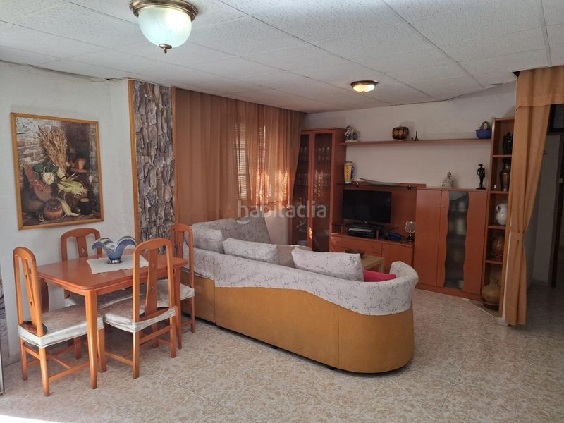 Foto b485b00e-5196-40c3-bf28-0000d33fc1a4. Casa adossada amb aparcament a Fonz