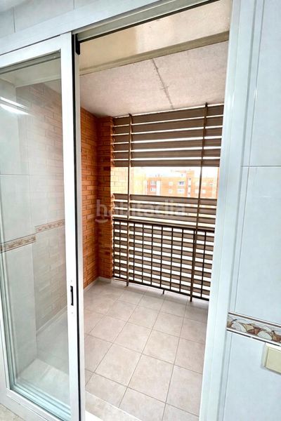 Foto b0f69360-56e9-4aff-a15a-b644986f5bf7. Àtic amb calefacció aparcament piscina a Salvador Allende Zaragoza