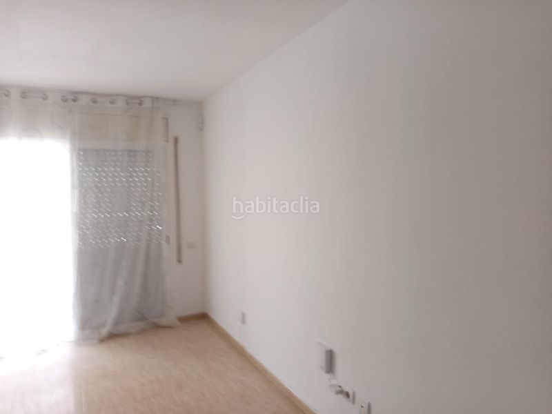 Foto 37a3e55b-78e0-4a60-9c5a-d0a04b901e70. Pis amb calefacció aparcament a Nord La Ràpita
