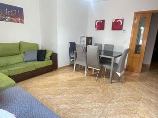 Etagenwohnung  Calle san antonio abad. Piso amplio en el corazón de delicias, zaragoza