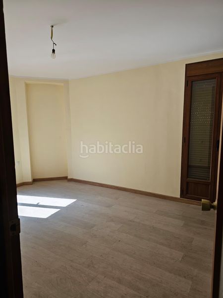 Foto 8b7c4e45-ff94-4bf7-aea4-a5b56445595f. Edificio in Caspe