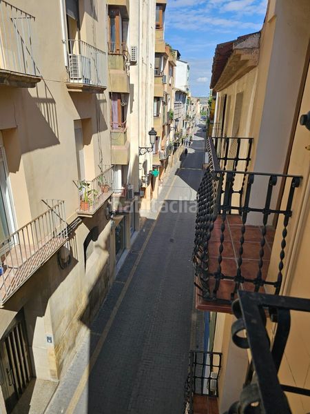 Foto eb26a8f0-f6fe-4f34-ba53-e4843cc1d727. Edificio in Caspe