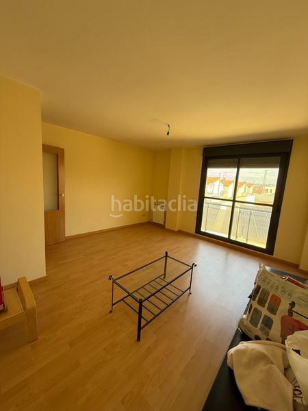 Foto bc75432b-646f-468b-81c6-2e30b429ebf3. Pis amb aparcament a Pinseque