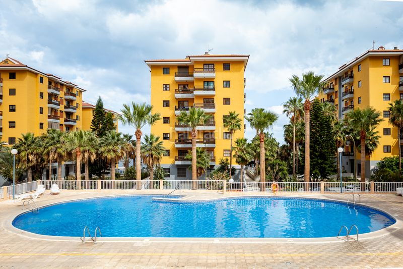 Foto 4cc7bcc9-d2e4-4d27-9ae4-e870a8627641. Lloguer apartament amb calefacció piscina a Las Caletillas - Punta Larga Candelaria