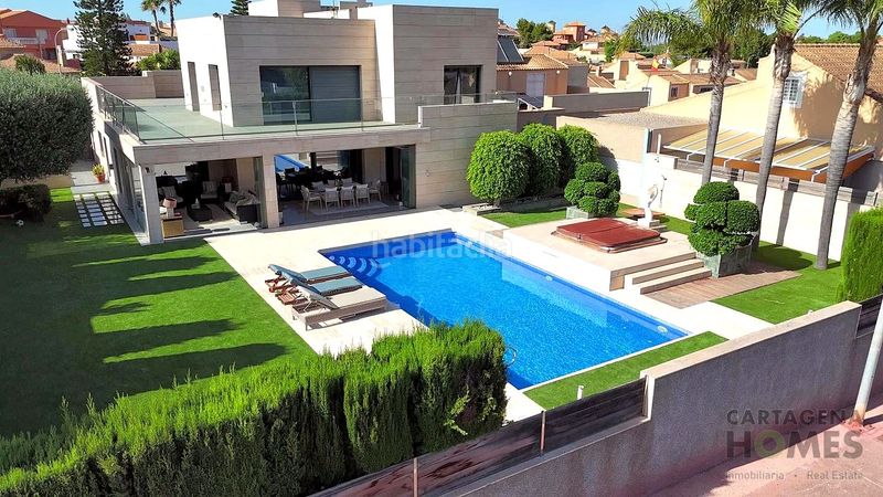 Foto 0a7a3bc0-3e69-49c4-b01b-947cb468cf2b. Casa amb calefacció piscina a Canteras Cartagena