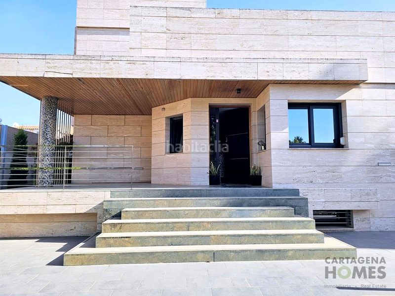 Foto abf460b0-3f2a-43a2-a9ab-7c00505e5923. Casa amb calefacció piscina a Canteras Cartagena