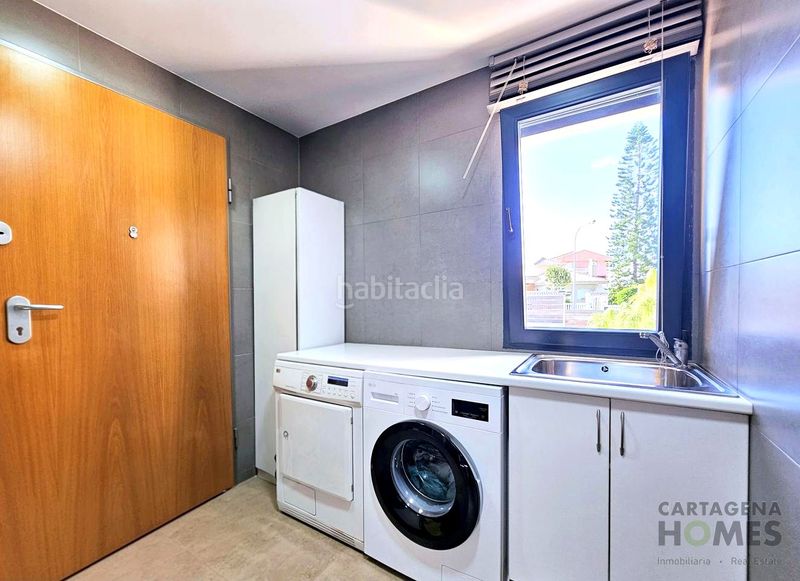 Foto db881aff-73b3-4c93-afe9-36880edca094. Casa amb calefacció piscina a Canteras Cartagena