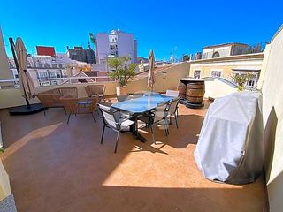 Rent Penthouse  Calle honda 14. Ático en alquiler en pleno casco histórico!