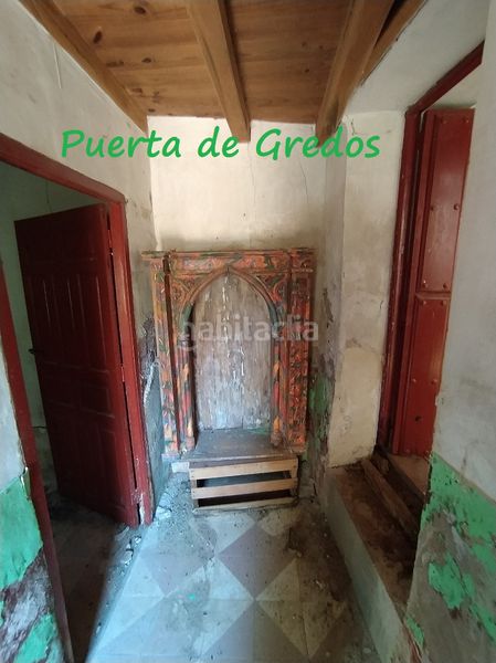 Foto f205fbec-582a-4910-8927-66eea9638c34. Edifici a Aldehuela (La)