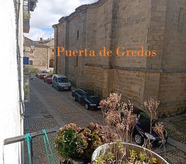 House  Ronda de la iglesia. Buen tejado