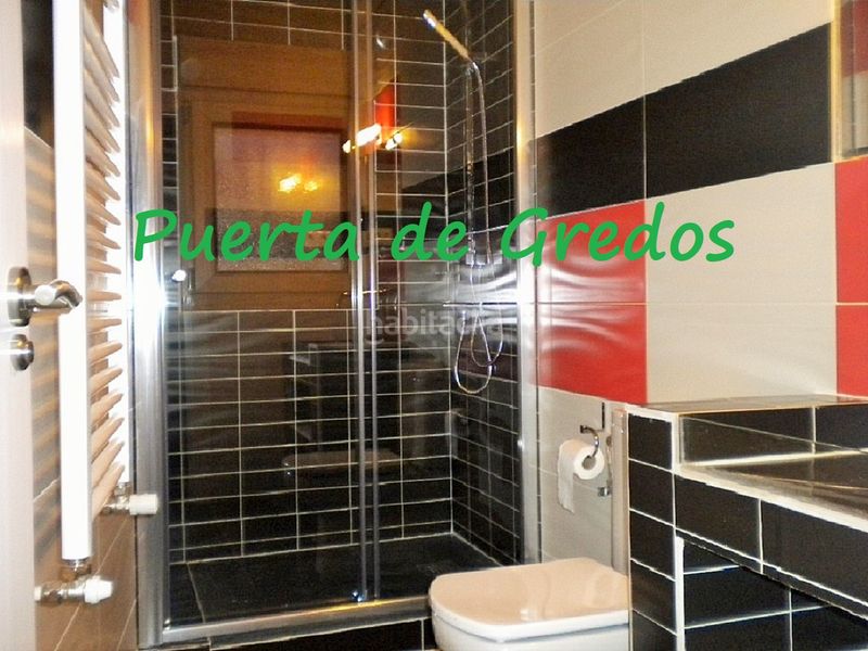 Foto a9eece8b-106b-4262-80ec-e40ffde7497f. Casa amb calefacció a Navalonguilla