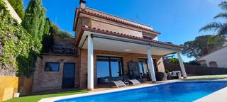 Affitto Chalet in Cabrils. Casa en alquiler en cabrils