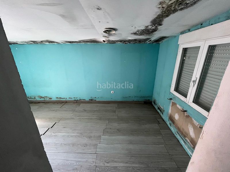 Foto 0de2b210-d042-403f-af29-6a4fff8fe768. Casa adossada amb aparcament a Pinseque