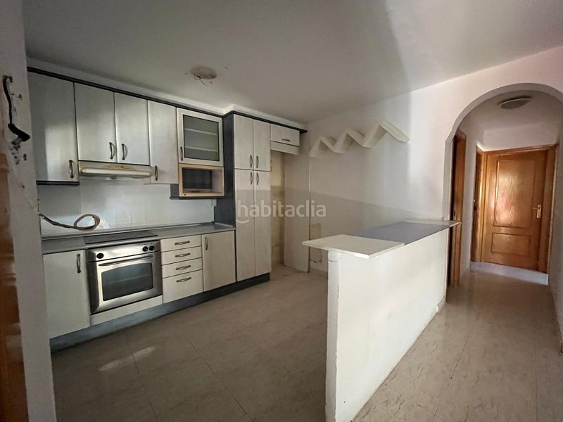 Foto 1087d3cb-ea0f-46b6-8ffc-59c616d90fd4. Casa adossada amb aparcament a Pinseque
