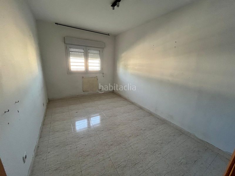Foto 525b18d3-f0c1-4083-b6c8-002288f53fd0. Casa adossada amb aparcament a Pinseque