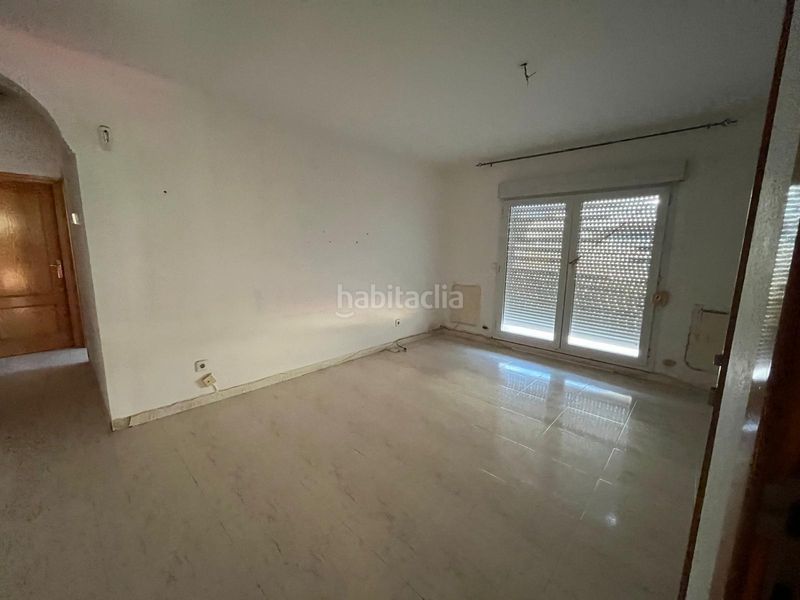 Foto dc50e71f-311a-4f4f-8739-38e55cbdc8c9. Casa adossada amb aparcament a Pinseque