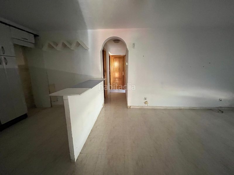 Foto f574bc1e-b2e1-45e0-a412-cd17ab60d722. Casa adossada amb aparcament a Pinseque