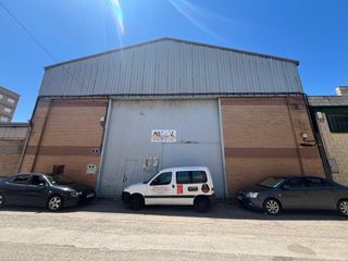 Nau industrial a Calle Brazal de la Almontilla 5