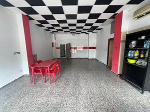 Local Comercial a Calle del Reino 30