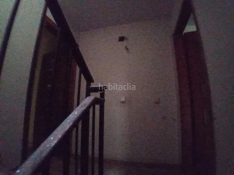 Foto 3fa42efd-7cc9-4136-8359-c98ea47d9677. Casa a schiera in carrer de masricart 36 in Canonja (la)