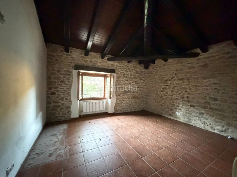 Foto 0cecfacc-b3d1-4aa5-9be6-423eaac2872a. Edificio in calle baja 4 in Peñas de Riglos (Las)