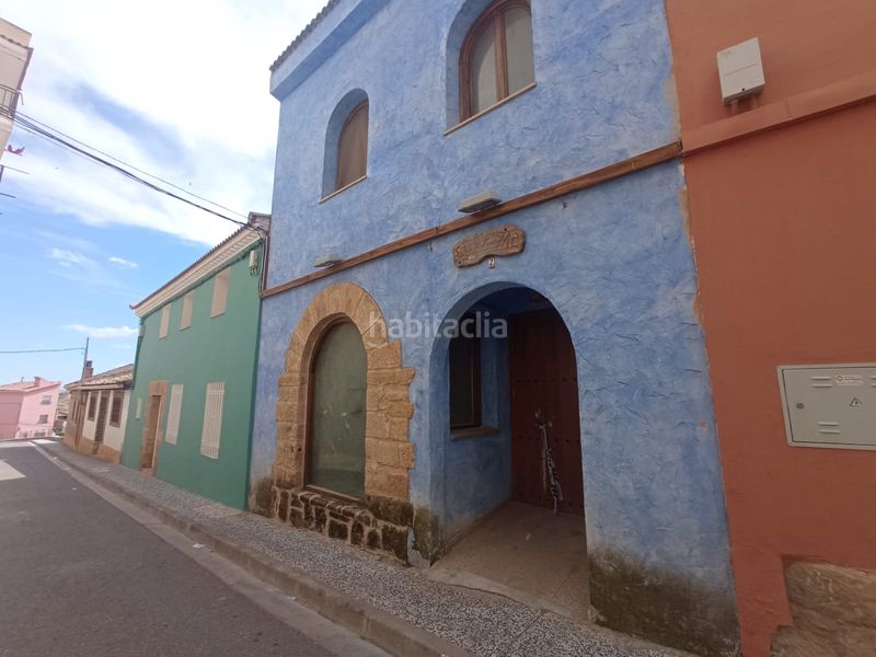 Foto 90615d60-c6c4-431a-a3d9-058d3872e74c. Edifici a calle fayón alto 7 a Caspe