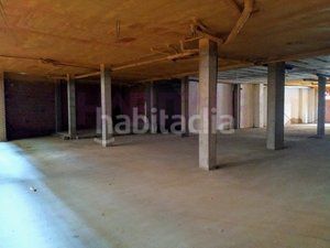 Foto 076742f9-bda9-4f10-bfd9-047a7c59b91e. Geschäftsraum in calle límite 17 in Casetas-Villarrapa Zaragoza