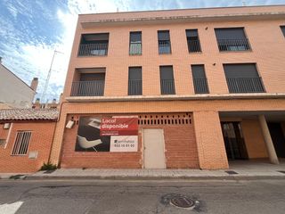 Local Comercial en Calle l�mite 17. Local de obra. 427 m2. a�o 2006. utebo-casetas